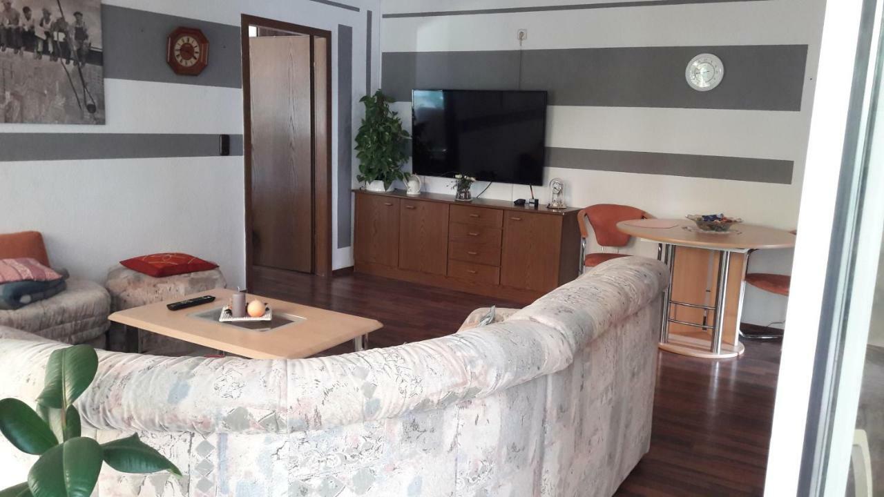 Wohnung Fuer Monteure Und Messebauer Algermissen Eksteriør bilde